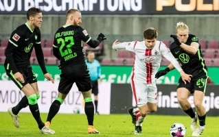 沃尔夫斯堡主场惨败，球队需尽快调整状态