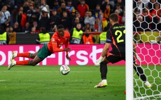 德信体育-葡萄牙队在欧洲预选赛中击败对手晋级