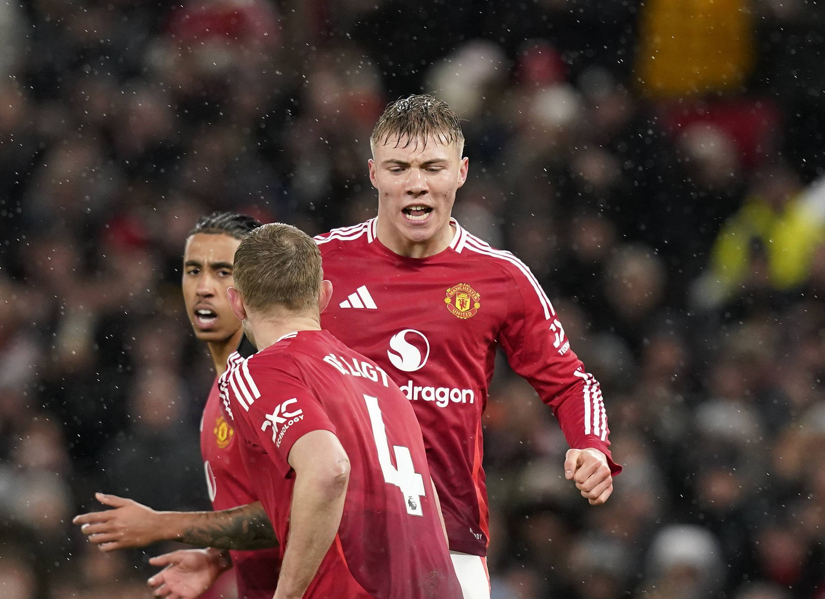 德信官网下载-曼联门将出色扑救,稳住阵脚-第2张图片-德信体育 德信官网下载-曼联门将出色扑救,稳住阵脚-第2张图片-德信体育