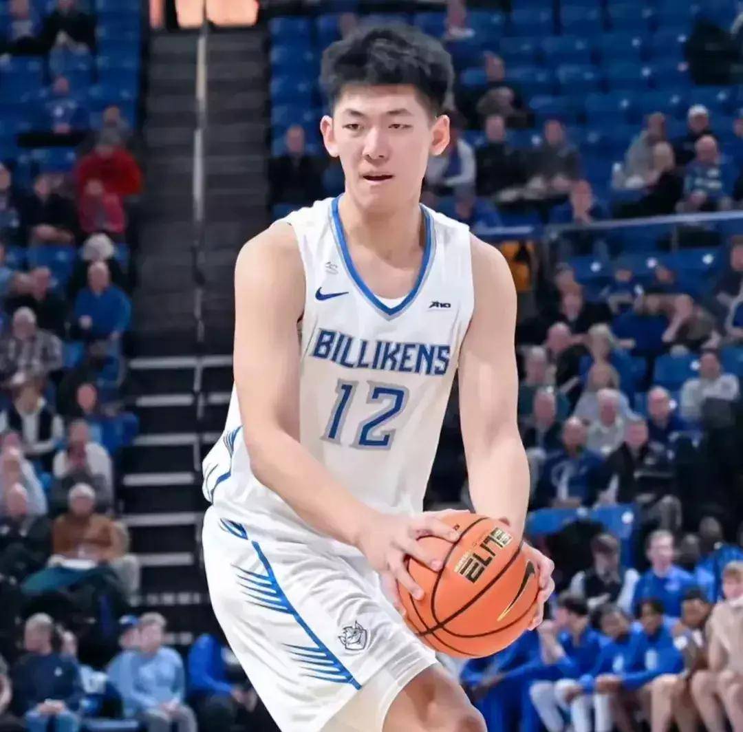 篮球明星风采,赛季之争引人瞩目!-第2张图片-德信体育 篮球明星风采,赛季之争引人瞩目!-第2张图片-德信体育