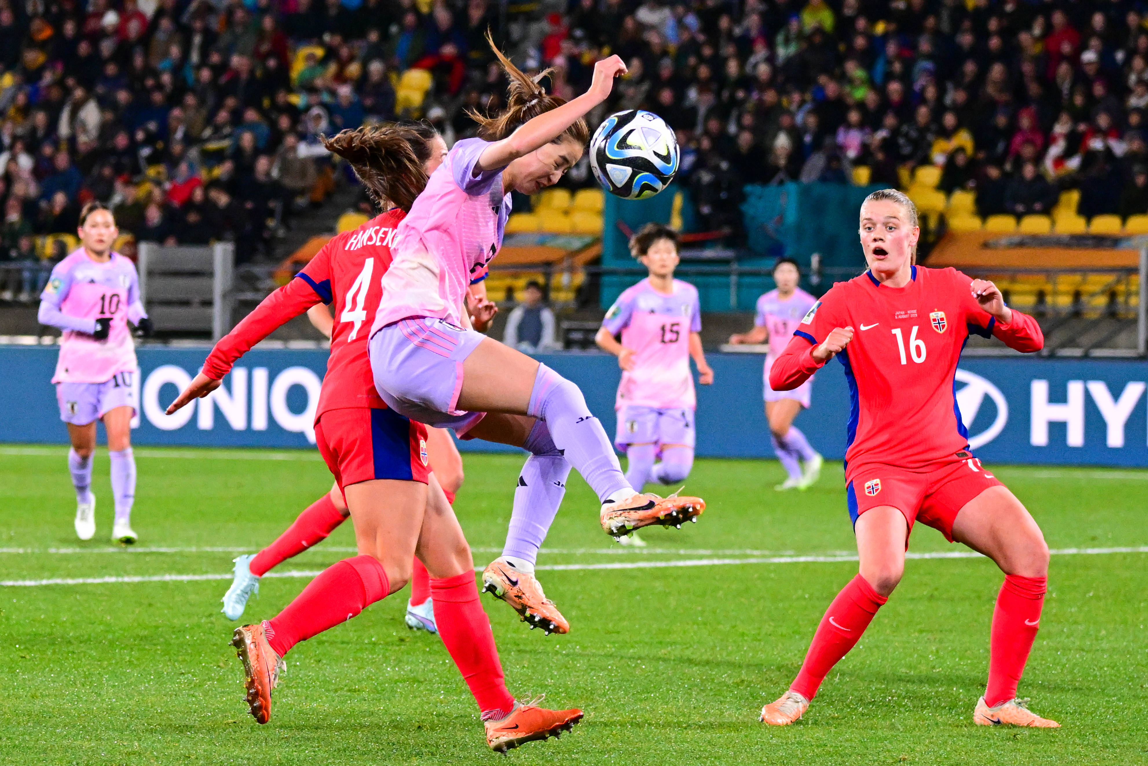 挪威女足轻松获胜,晋级半决赛-第1张图片-德信体育 挪威女足轻松获胜,晋级半决赛-第1张图片-德信体育