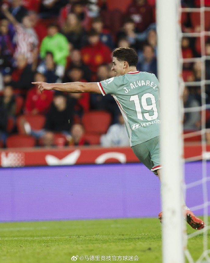 科尔多瓦门将扑救擦边而过,客场极力奔袭争取比分-第2张图片-德信体育 科尔多瓦门将扑救擦边而过,客场极力奔袭争取比分-第2张图片-德信体育