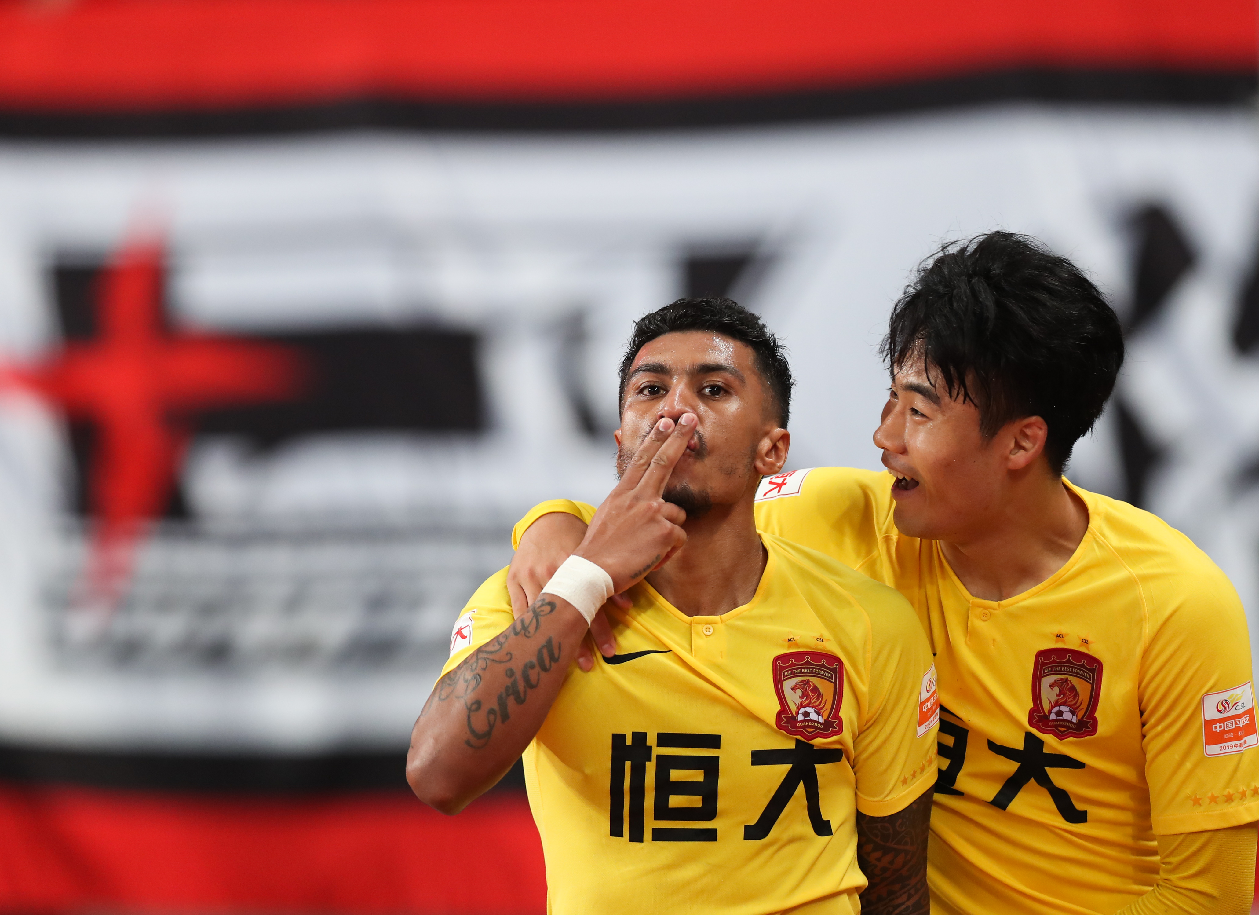 湖北天门球员技压群雄,单场比赛独中两元-第1张图片-德信体育 湖北天门球员技压群雄,单场比赛独中两元-第1张图片-德信体育