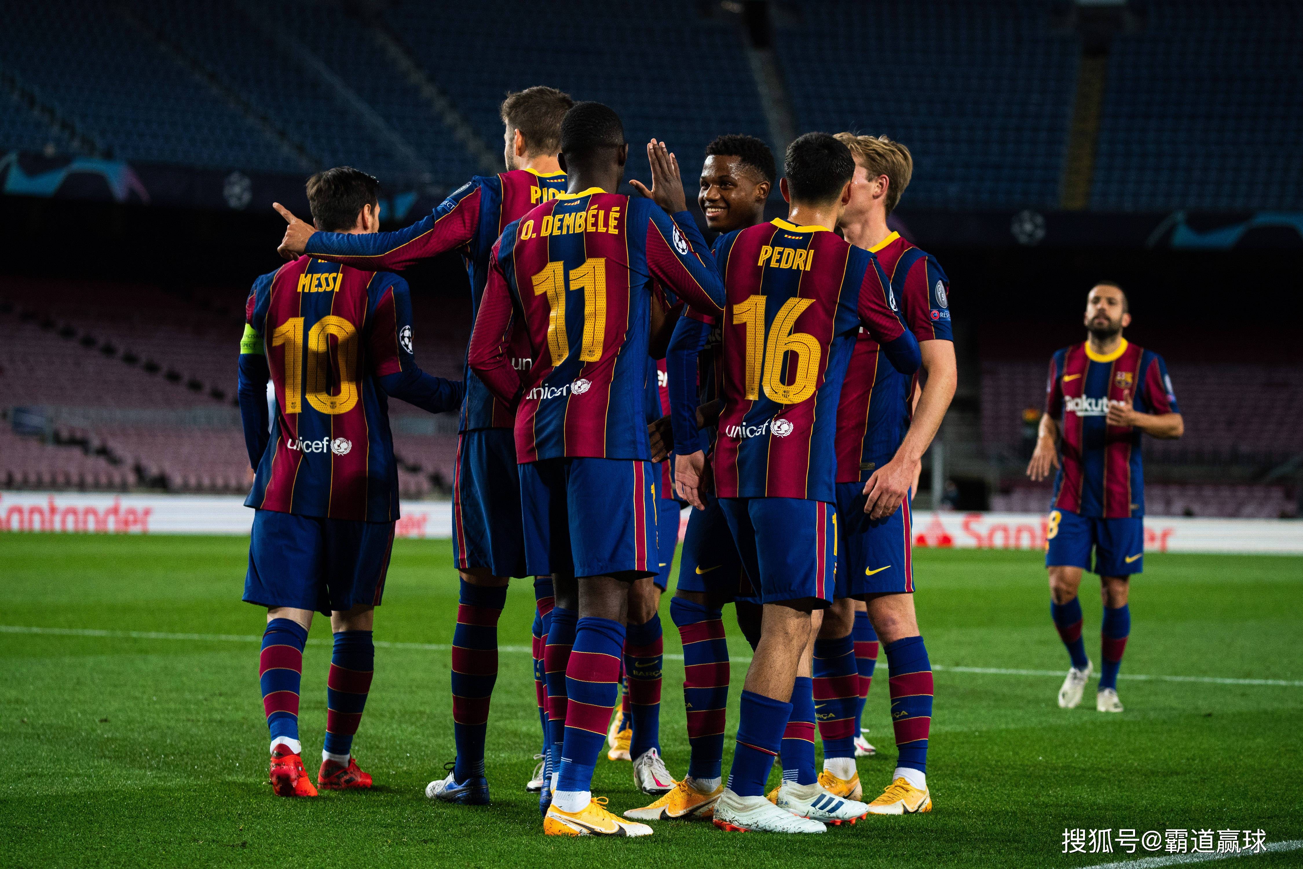 瓦伦西亚客场告急,欧战席位渐行渐远-第2张图片-德信体育 瓦伦西亚客场告急,欧战席位渐行渐远-第2张图片-德信体育