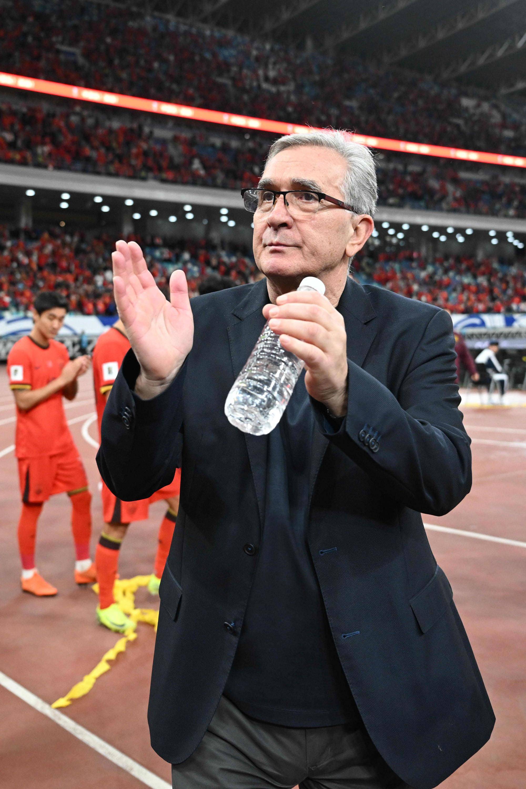 青岛黄海客场战平对手,主帅满意球员表现-第2张图片-德信体育 青岛黄海客场战平对手,主帅满意球员表现-第2张图片-德信体育