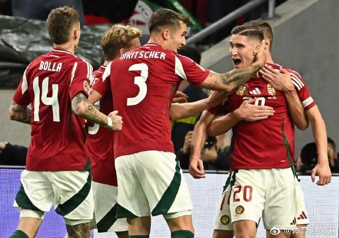 荷兰队欧预赛全队团结一心,誓取胜利走向前行-第2张图片-德信体育 荷兰队欧预赛全队团结一心,誓取胜利走向前行-第2张图片-德信体育