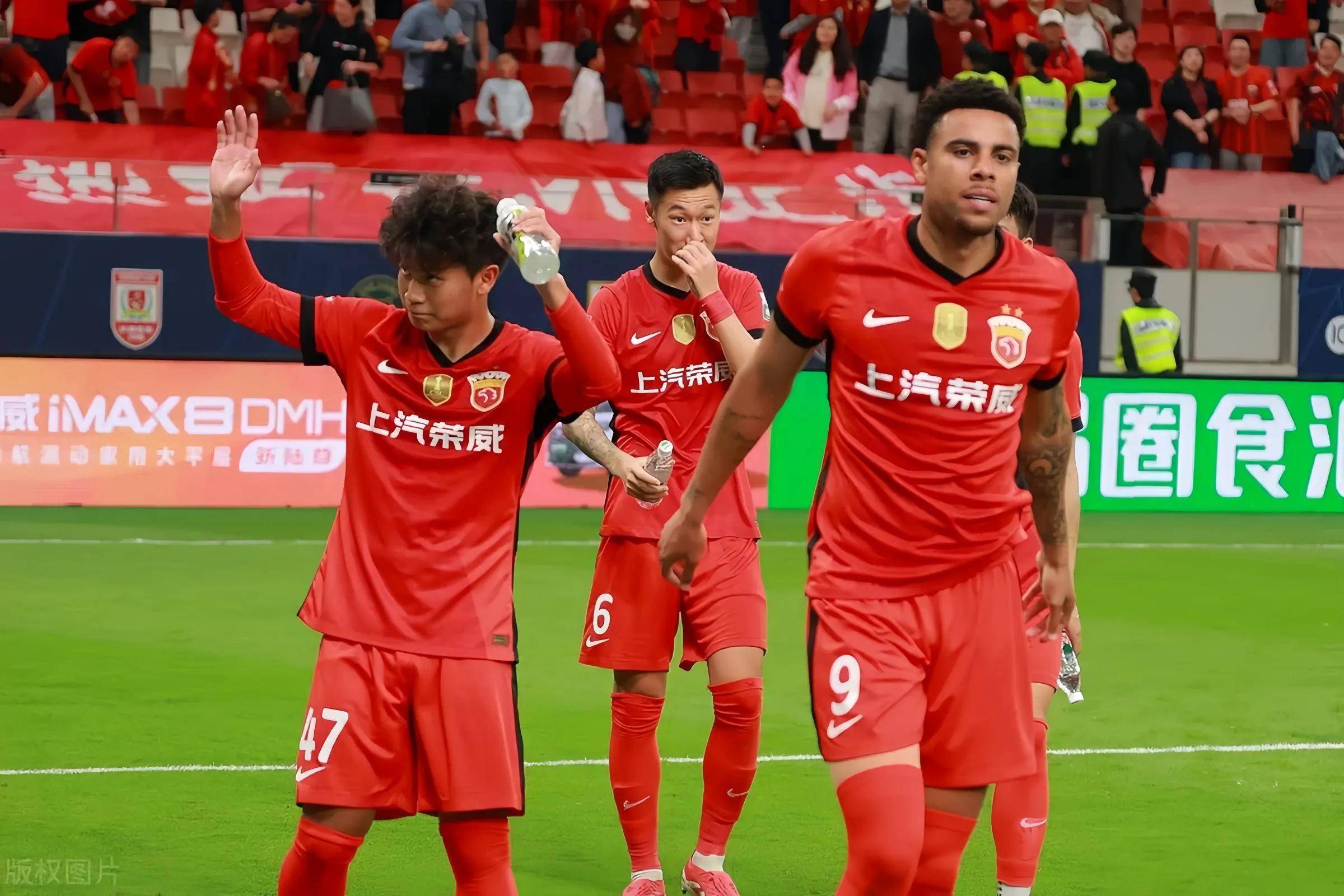 球员个人能力凸显,为球队带来胜利-第2张图片-德信体育 球员个人能力凸显,为球队带来胜利-第2张图片-德信体育