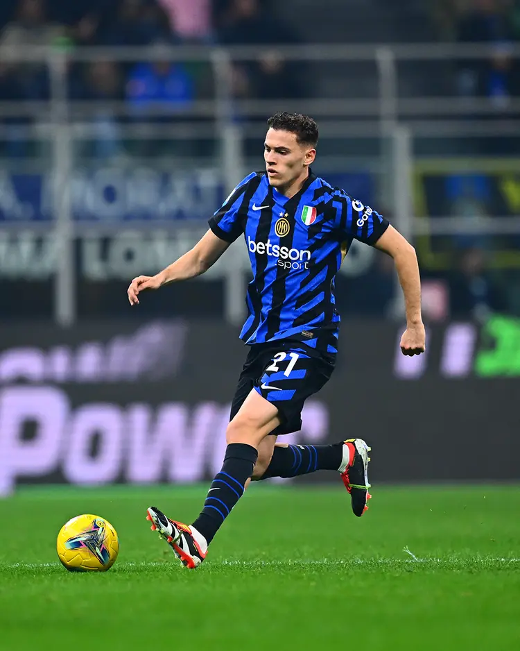 德信体育app下载-罗马客场3-1战胜恩波利,维持领跑-第1张图片-德信体育 德信体育app下载-罗马客场3-1战胜恩波利,维持领跑-第1张图片-德信体育